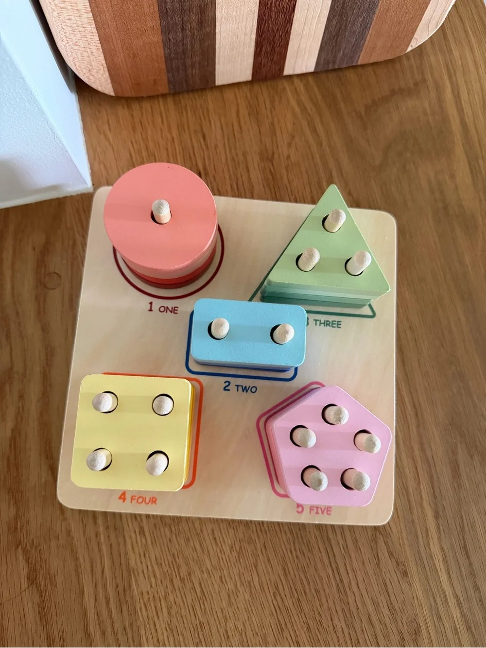 wooden stacking counting and matching educational toy game - Picture 2 of 3